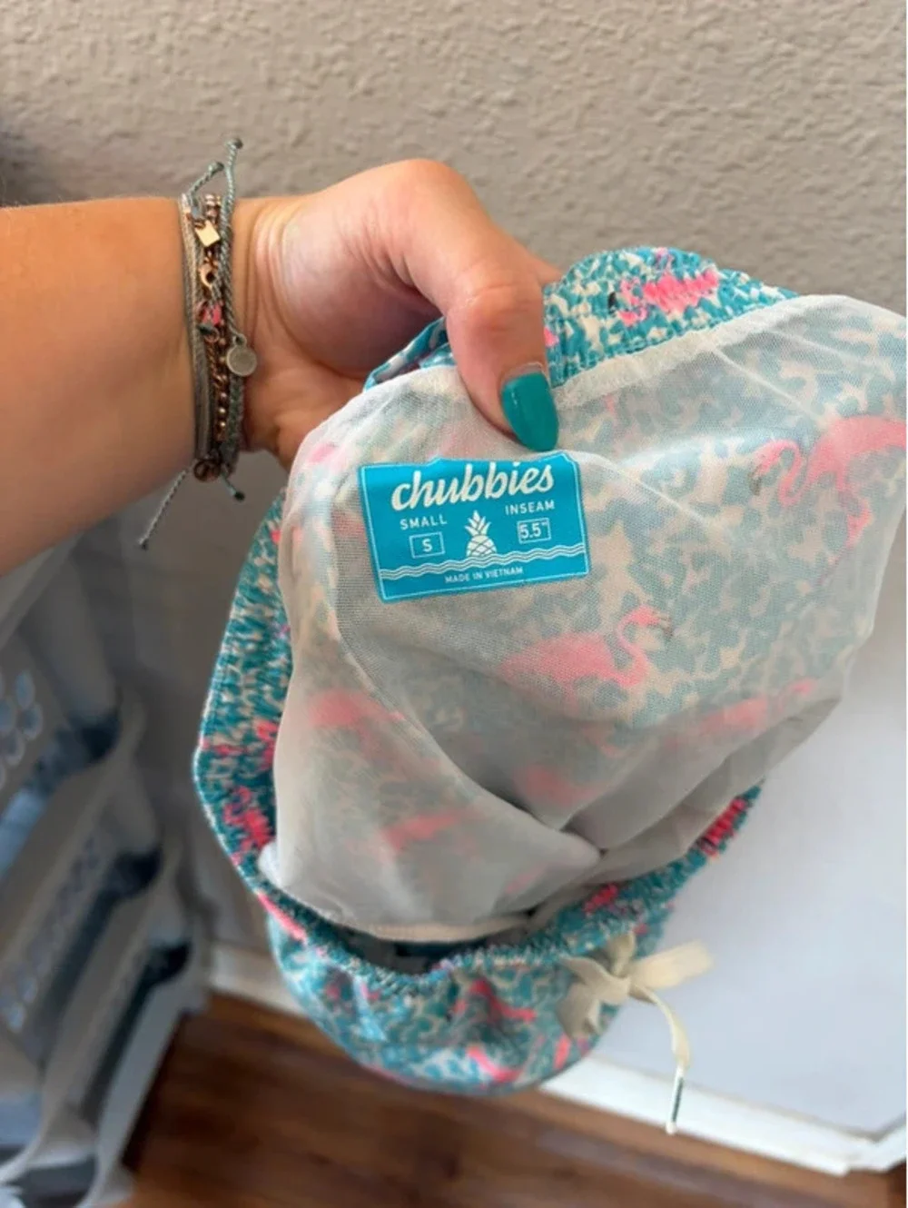 Men's Chubbies blue flamingo print size S. 5.5in inseam